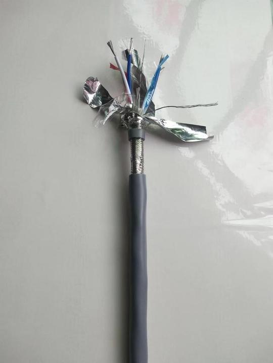 通讯电缆